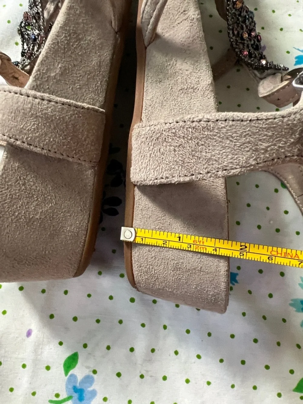 Alma en Pena Rhinestone Mesh Suede Wedge Sandals - 40 - 9?